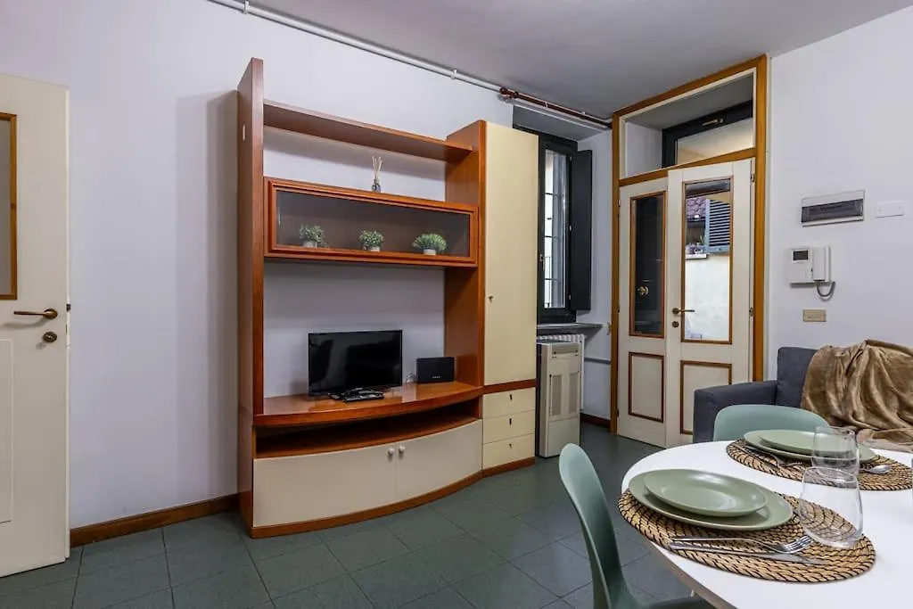 Close To Duomo Lovely City Center Flat Apartment Milan 0*,  Italy