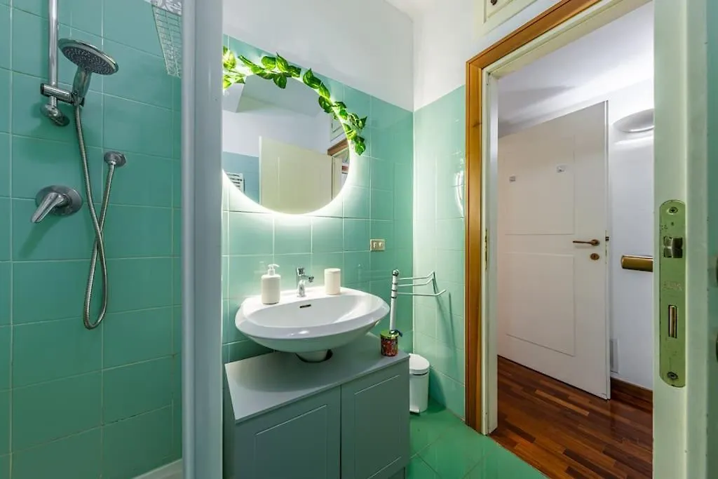 Close To Duomo Lovely City Center Flat Apartment Milan