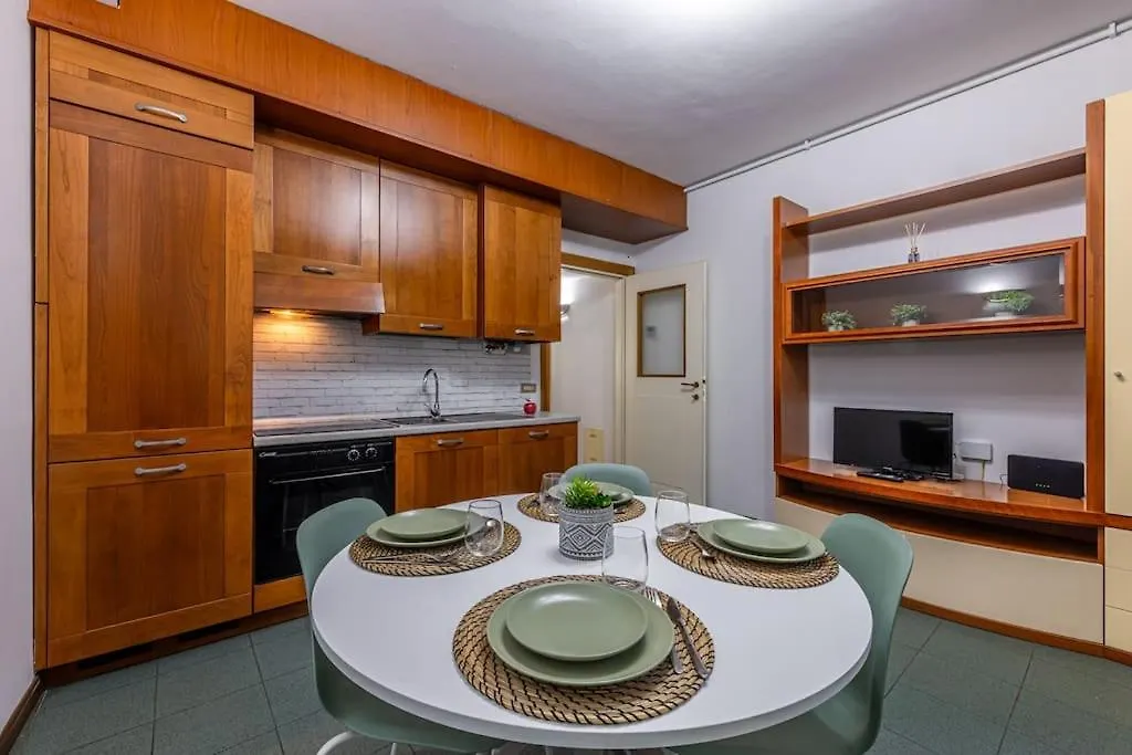 Close To Duomo Lovely City Center Flat Appartement Milaan