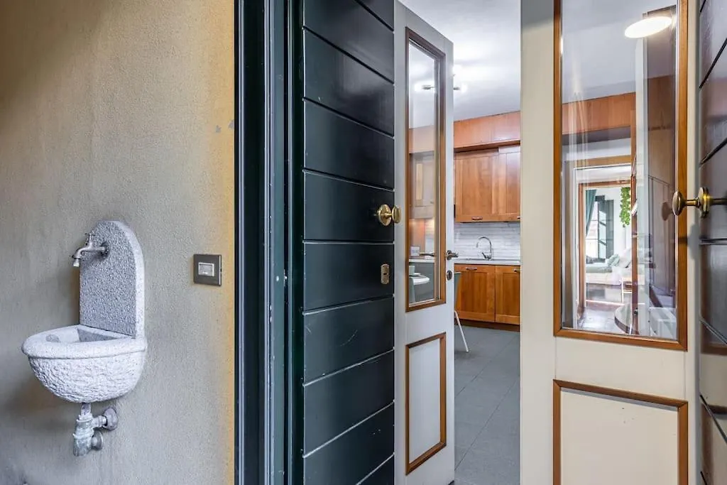 Close To Duomo Lovely City Center Flat Apartment Milan